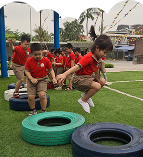  <span>Ngoại khóa</span>